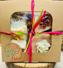 Load image into Gallery viewer, Beautiful Soap & 3 mini Bath Bomb Gift Box