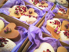 Load image into Gallery viewer, Hearts & Roses gift box - Valentine/Mothers Day special - Mad About Nature