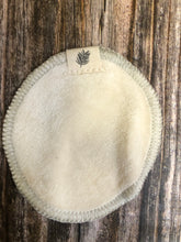 Load image into Gallery viewer, Reusable Make-Up Remover Pads (16 pack) with Wash Bag - Mad About Nature