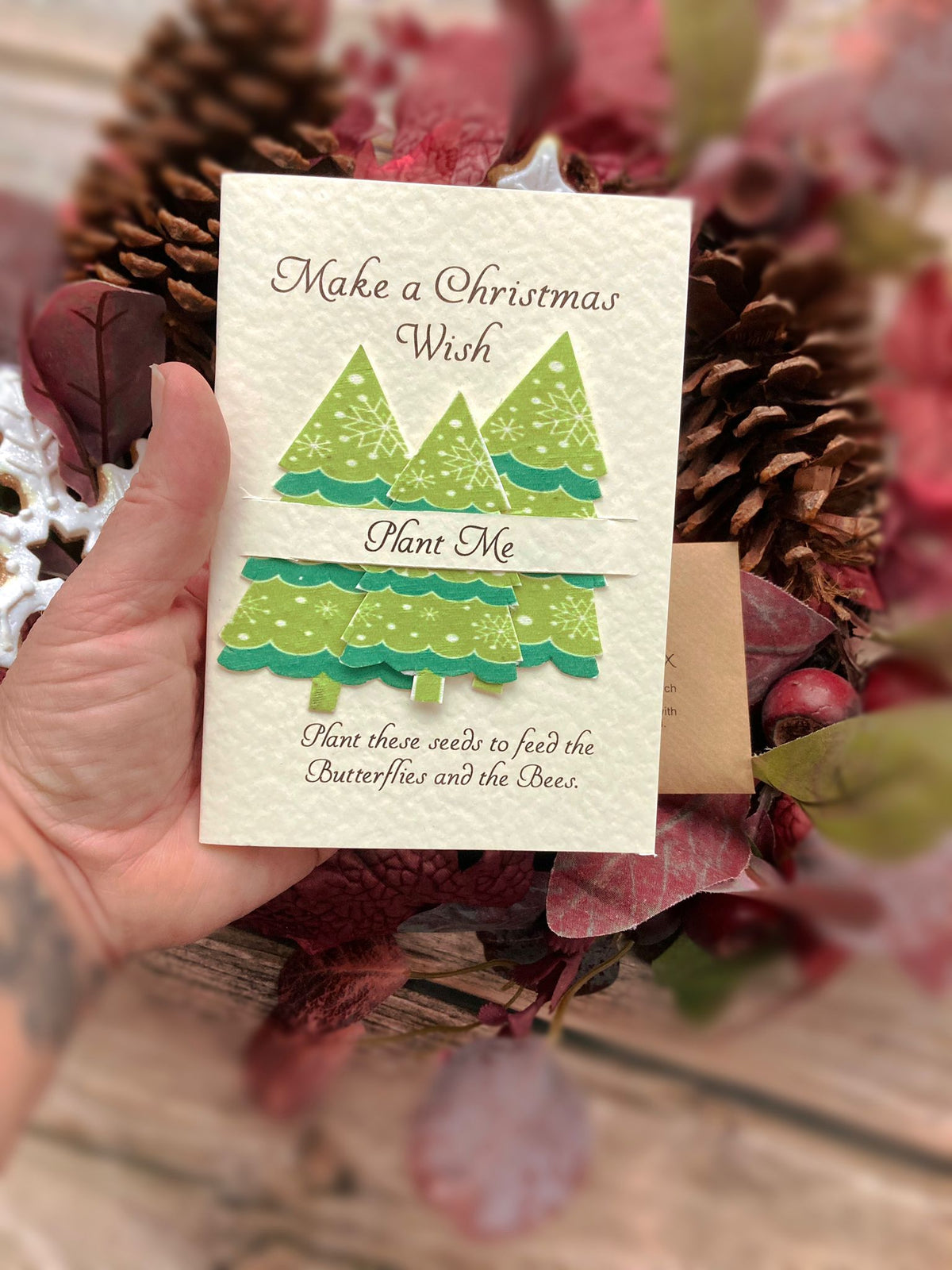 Christmas Pamper Gift Box with Beautiful Soap, Bath Bombs & Bath Salts - Mad About Nature