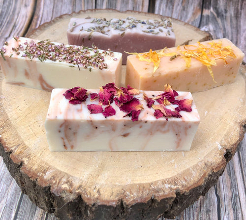 Natural Soap Gift Box of 4 Beautiful Handmade Soaps with Botanical Decoration - Mad About Nature