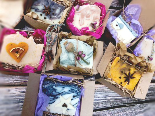 Handmade Natural Luxury Decorated Soap Gift Box -Available In 7 Different Scents.
