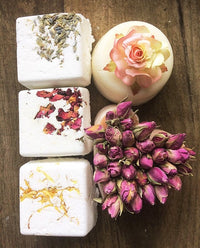 Beautiful Soap & 3 mini Bath Bomb Gift Box (Wholesale)
