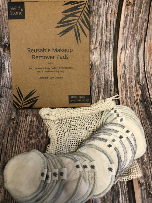 Set of 16 eco-friendly reusable make-up remover pads from Madaboutnature with a washable storage bag, soft and gentle for skin.